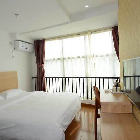 Huifeng Hotel Shanghai Exterior photo